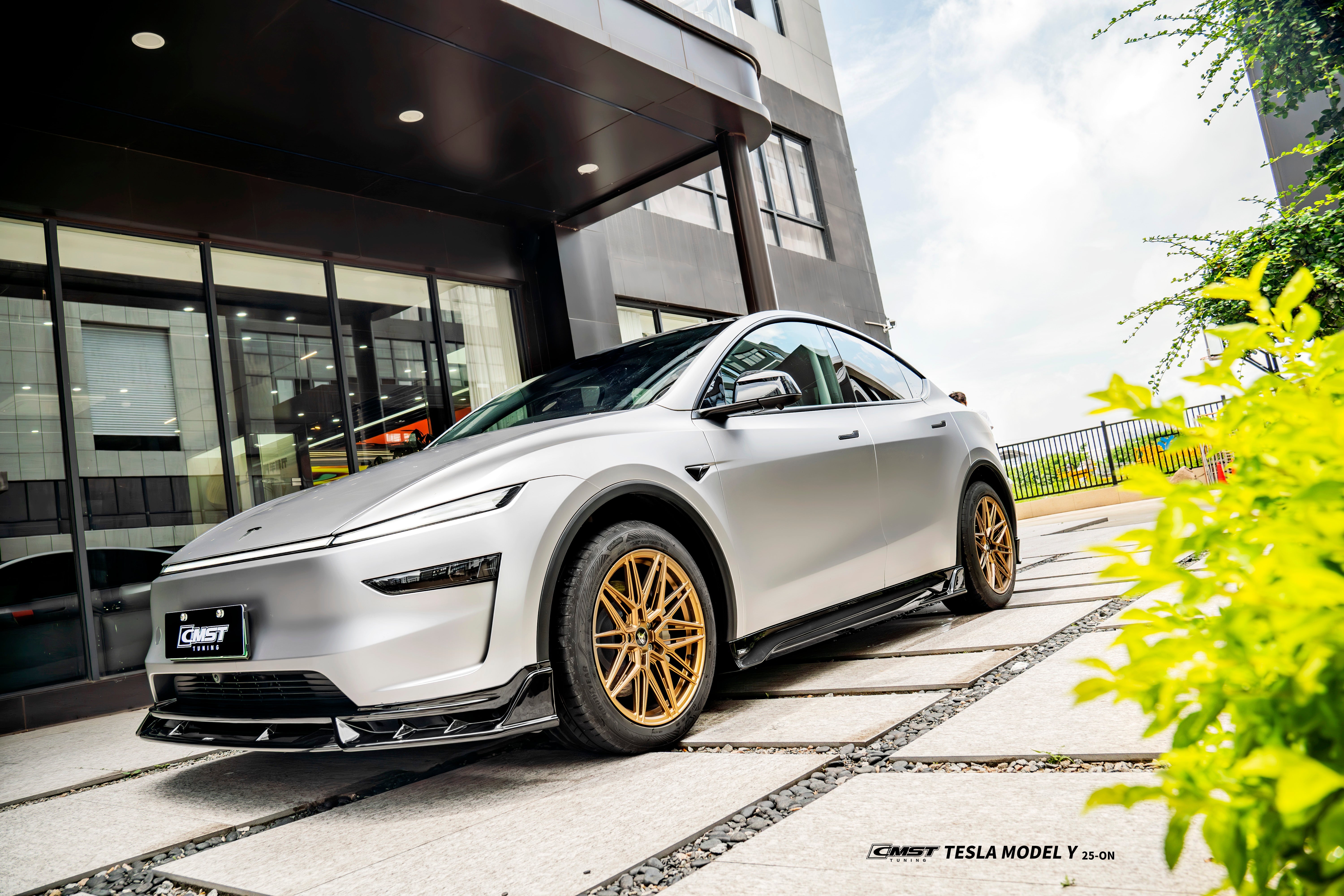 Tesla Model Y Juniper 2026-ON with Aftermarket Parts - Front Lip ABS from CMST Tuning