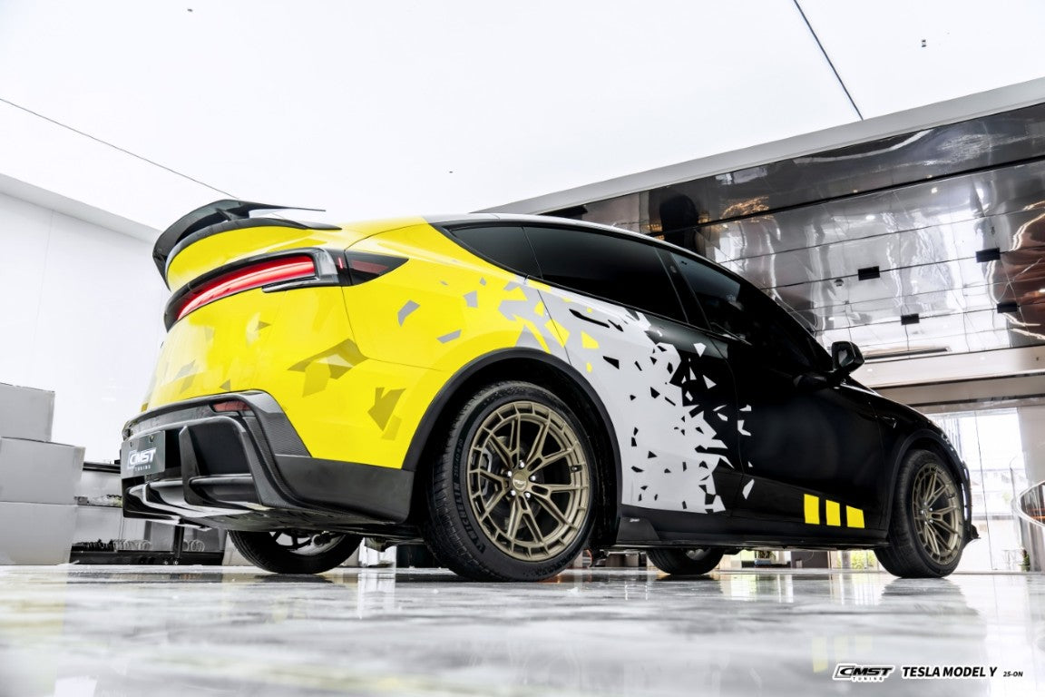 Tesla Model Y Juniper 2026-ON with Aftermarket Parts - V1 Side Skirts Carbon Fiber / FRP from CMST Tuning