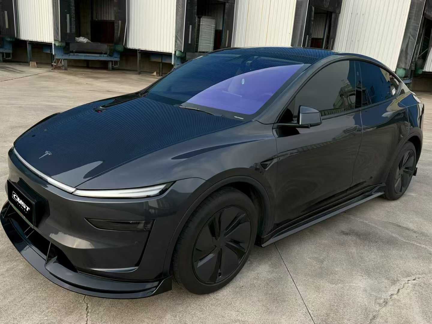 Tesla Model Y Juniper 2026-ON with Aftermarket Parts - V5 Side Skirts PP Polypropylene from CMST Tuning
