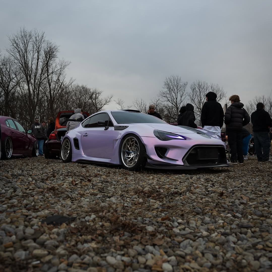 Toyota GT86 86 TRD GT SE Base ZN6 2017 2018 2019 2020 & Scion FR-S FRS ZN6 2013 2014 2015 2016 & BRZ TS Limited Premium ZN6 2013 2014 2015 2016 2017 2018 2019 2020 (compatible with ROBOT widebody kit) with Aftermarket Parts - Front Fenders Replacement & Rear Quarter Fender Flares & Side Skirts Carbon Fiber / FRP from Robot Craftsman