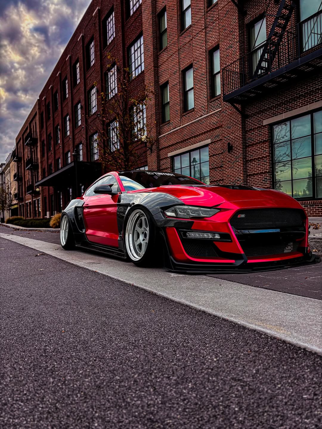 Ford Mustang GT 5.0 Mach1 Bullitt Ecoboost 2.3 S550.2 2018-2023 (Designed to be compatible with CMST S550.2 widebody kit. Goes over OEM rocker panel.) with Aftermarket Parts - Widebody Style Side Skirts Carbon Fiber / FRP from CMST Tuning