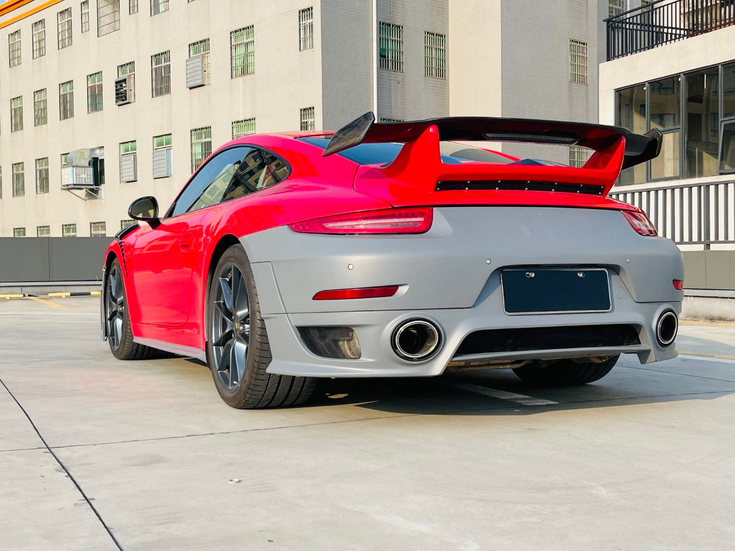 Porsche 911 991.1 Carrera Base/S/T 2012 2013 2014 2015 2016 & 991.2 Carrera Base/S/T 2017 2018 2019 with Aftermarket Parts – GT2RS Conversion Style Side Skirts PP Polypropylene