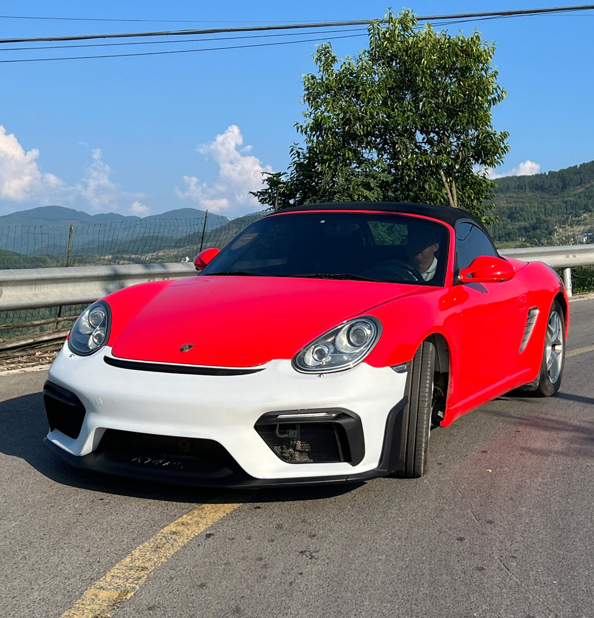Porsche 987.1 987.2 Cayman & Boxster (all models, including Base / S / R) 2005 2006 2007 2008 2009 2010 2011 2012 with Aftermarket Parts – Spyder Conversion Style Front Bumper & Trims PP Polypropylene / Dry Pre-preg Carbon Fiber from Dupont Tech
