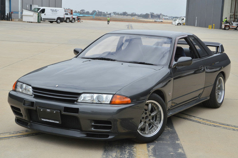Nissan R32 Skyline GTS 1989 1990 1991 1992 1993 1994 & R32 Skyline 4 Door 1989 1990 1991 1992 1993 1994 with Aftermarket Parts - GTR Style Front Bumper Carbon Fiber / FRP from EPR USA