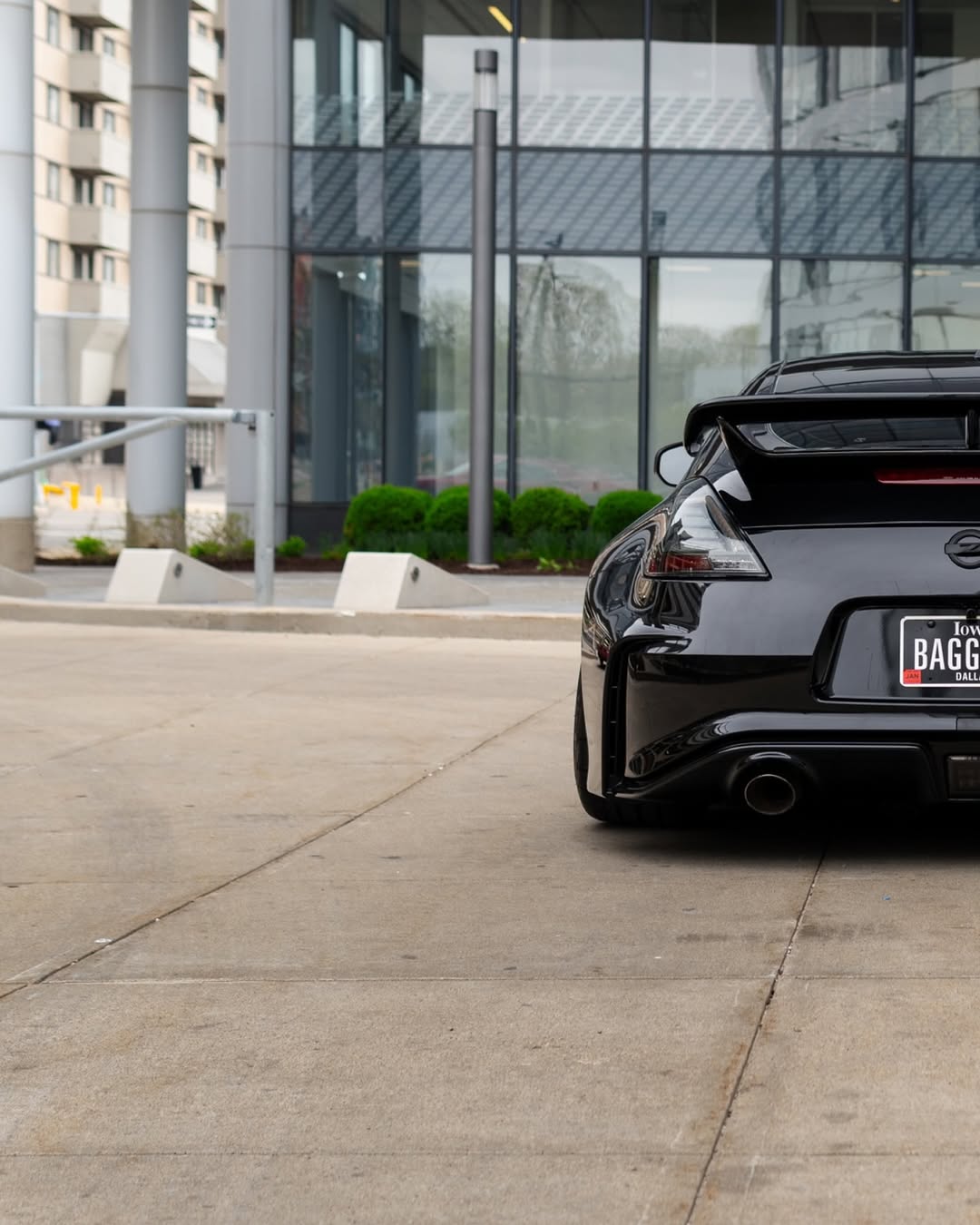 Nissan 370Z Sport Touring Base Fairlady Z Z34 Pre-Facelift & Facelift 2009 2010 2011 2012 2013 2014 2015 2016 2017 2018 2019 2020 & Nismo V1 2009 2010 2011 & Nismo V2 2012 2013 2014 2015 2016 2017 2018 2019 2020 with Aftermarket Parts - Nismo Conversion Style Rear Spoiler Carbon Fiber / FRP from EPR USA