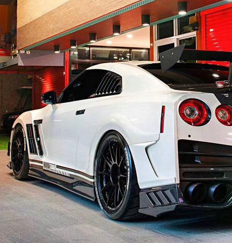 Nissan GTR R35 CBA DBA EBA 2008 2009 2010 2011 2012 2013 2014 2015 2016 2017 2018 2019 2020 2021 2022 2023 2024 with Aftermarket Parts -TS Style Replacement Side Skirts Carbon Fiber / FRP from EPR USA