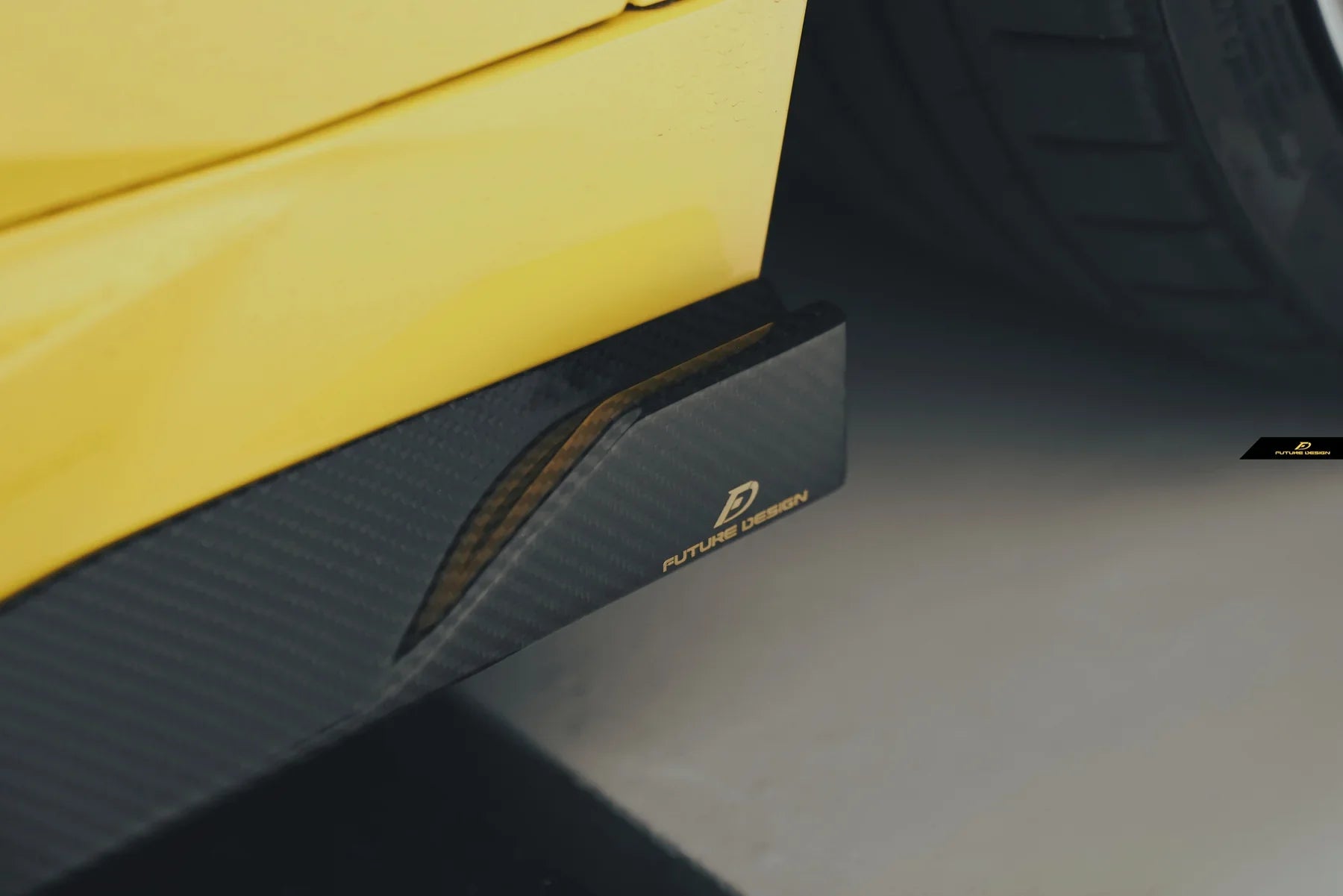 BMW X2 IX2 M35i sDrive28i xDrive28i U10 (with M-Sport bumper) 2024-ON with Aftermarket Parts - Side Skirts Pre-preg Carbon Fiber / FRP from Future Design