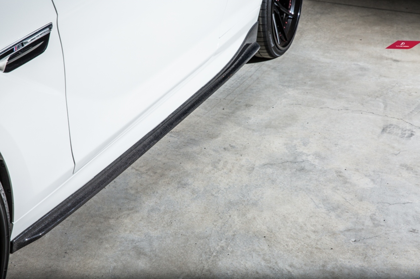 BMW M6 F06 F12 F13 2013 2014 2015 2016 2017 2018 2019 with Aftermarket Parts - 3D Style Side Skirts Carbon Fiber / FRP