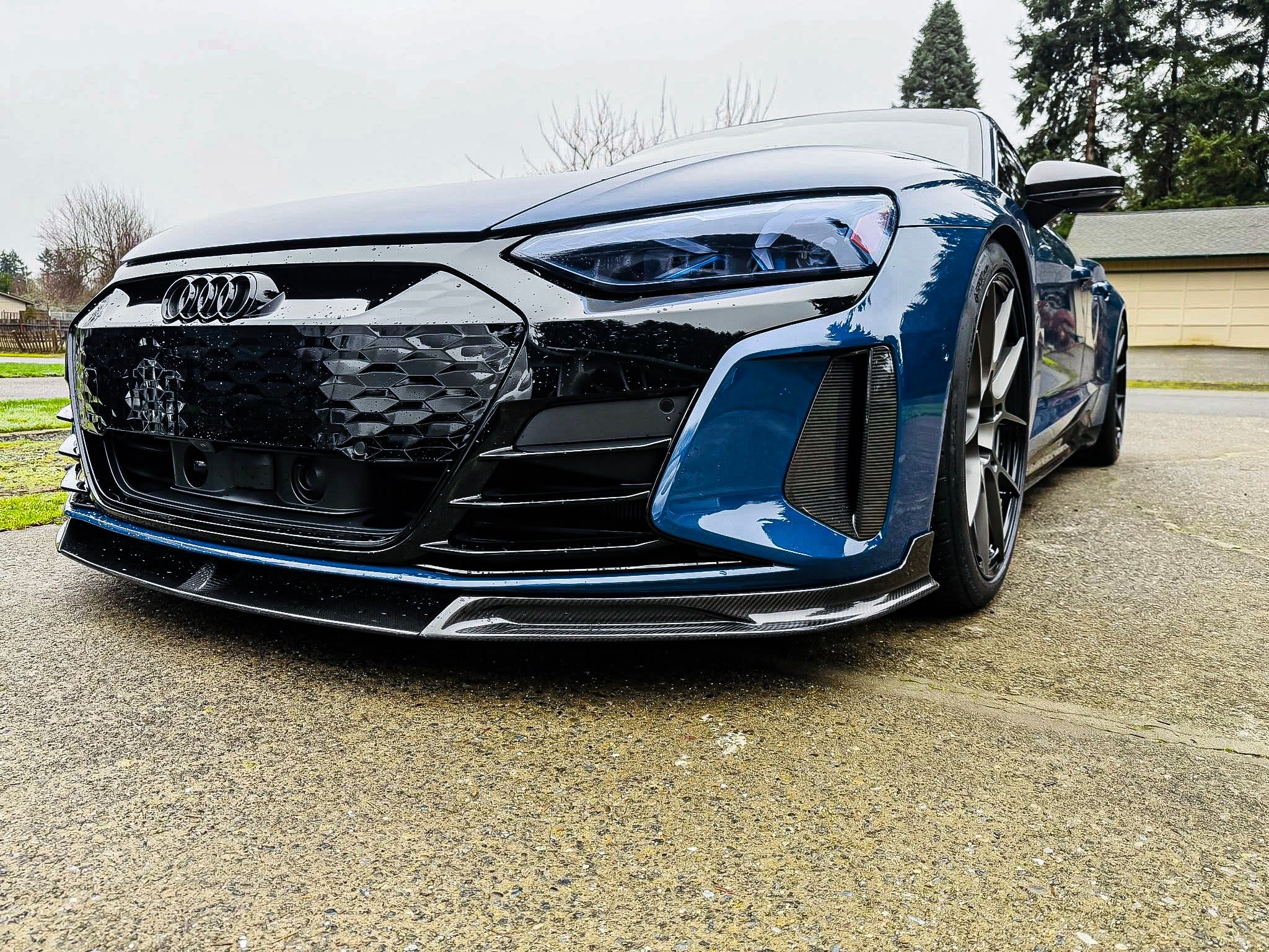 Future Design Carbon Fiber FRONT LIP SPLITTER for Audi e-Tron GT 2021-ON