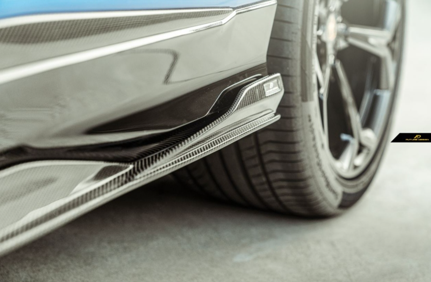 Lamborghini Urus Base S Performante with Aftermarket Parts - Side Skirts Carbon Fiber / FRP