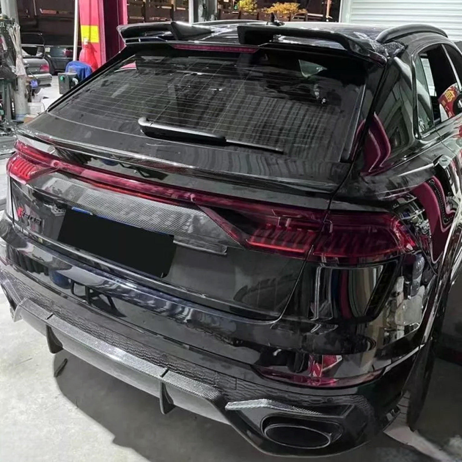 Audi SQ8 Q8 (Exhaust tips not included) 2020-ON with Aftermarket Parts - Rear Diffuser Carbon Fiber from Geex Village
