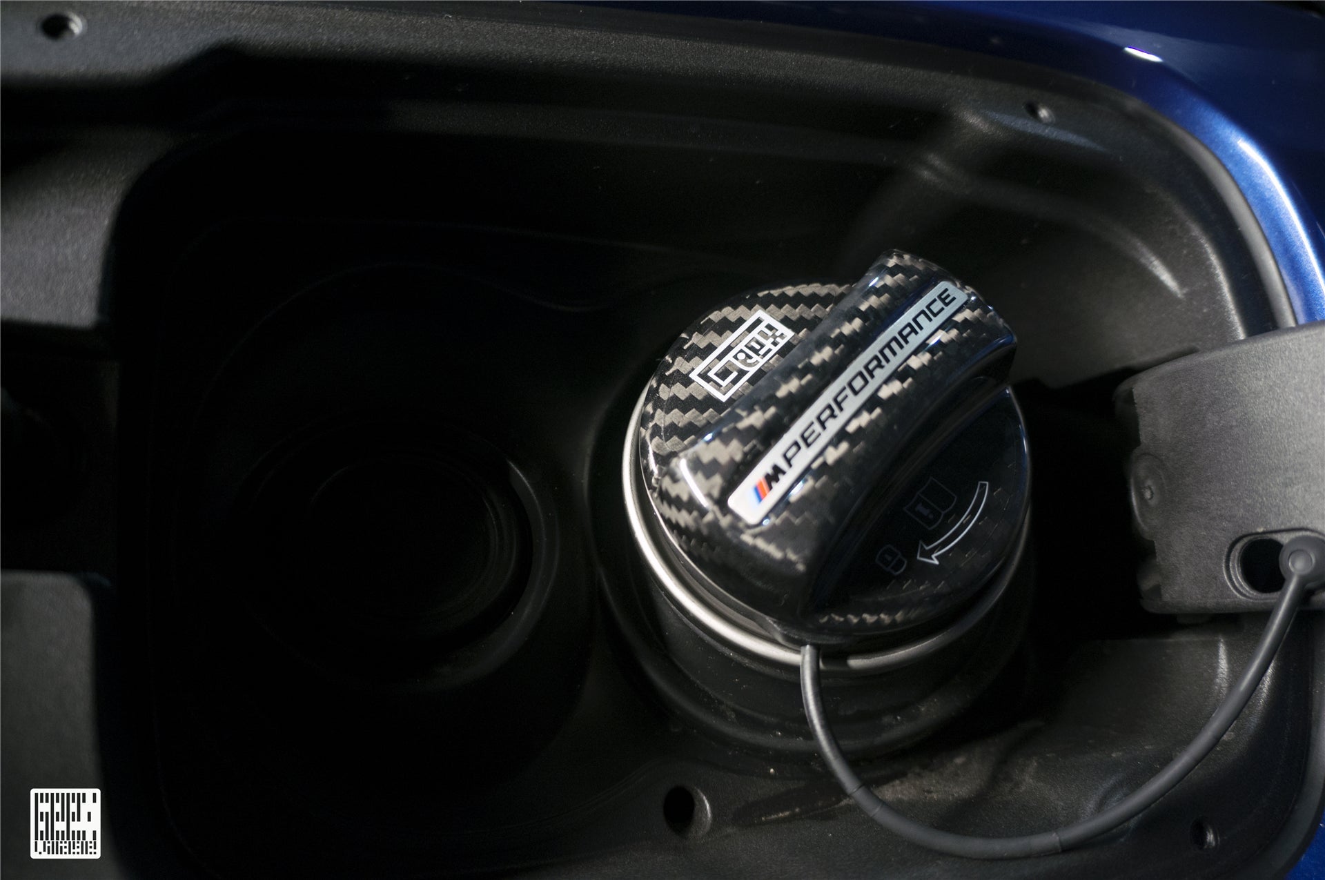 BMW 4 Series Gran Coupe M440i 430i G26 2022-ON with Aftermarket Parts - MP M Performance Style Fuel Filler Cap Carbon Fiber from Geex Village