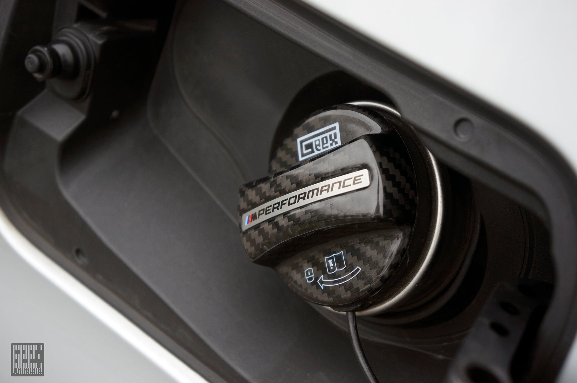 BMW 5 Series G60 G61 2024-ON & M5 G90 2024-ON with Aftermarket Parts - MP M Performance Style Fuel Filler Cap Carbon Fiber from Geex Village