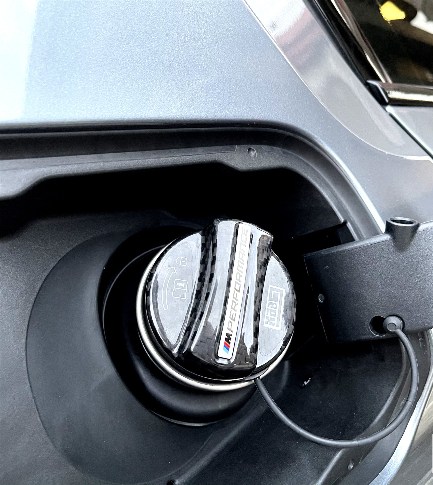 BMW M3 M3C M3CS F80 F81 2014 2015 2016 2017 2018 & M4 M4C M4CS M4CSL F82 F83 2014 2015 2016 2017 2018 2019 2020 with Aftermarket Parts - MP M Performance Style Fuel Filler Cap Carbon Fiber from Geex Village
