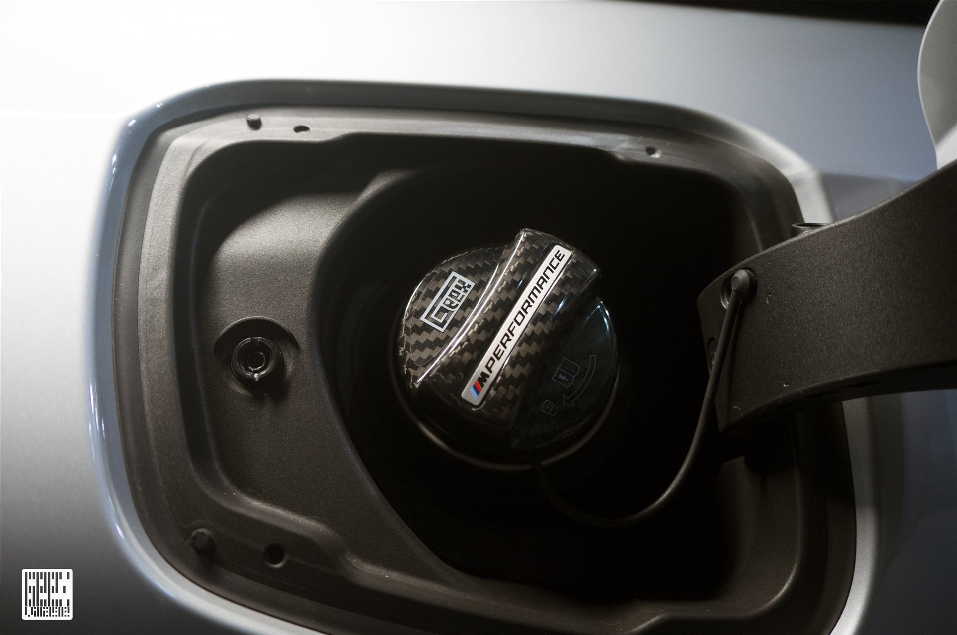 BMW M3 M3C M3CS F80 F81 2014 2015 2016 2017 2018 & M4 M4C M4CS M4CSL F82 F83 2014 2015 2016 2017 2018 2019 2020 with Aftermarket Parts - MP M Performance Style Fuel Filler Cap Carbon Fiber from Geex Village
