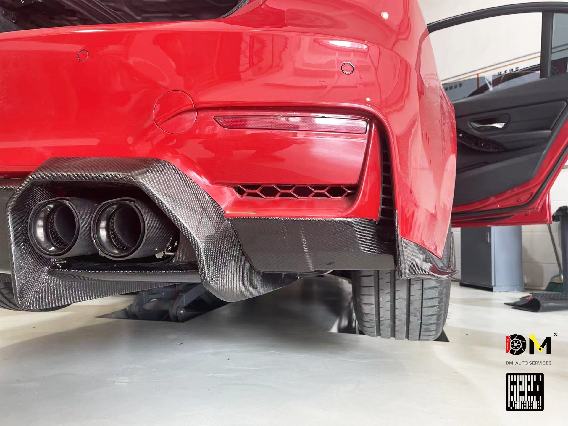 BMW M3CS M3C M3 F81 F80 2014 2015 2016 2017 2018 & M4CS M4C M4 F83 F82 2014 2015 2016 2017 2018 2019 2020 with Aftermarket Parts - Rear Diffuser & Rear Diffuser Undertray Pre-preg Carbon Fiber from Geex Village