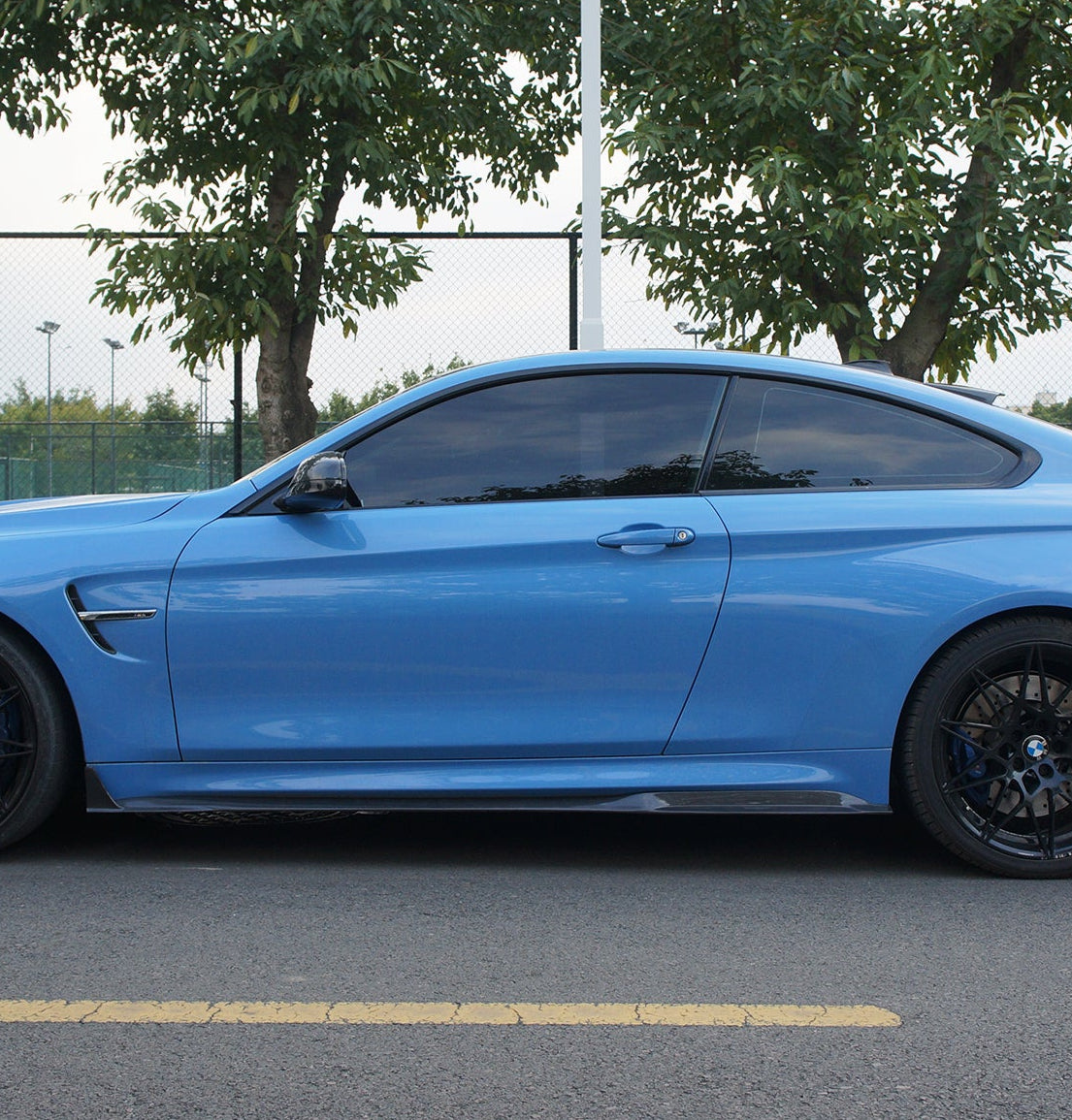 BMW M3CS M3C M3 F81 F80 2014 2015 2016 2017 2018 & M4CS M4C M4 F83 F82 2014 2015 2016 2017 2018 2019 2020 with Aftermarket Parts - Side Skirts Carbon Fiber from Geex Village