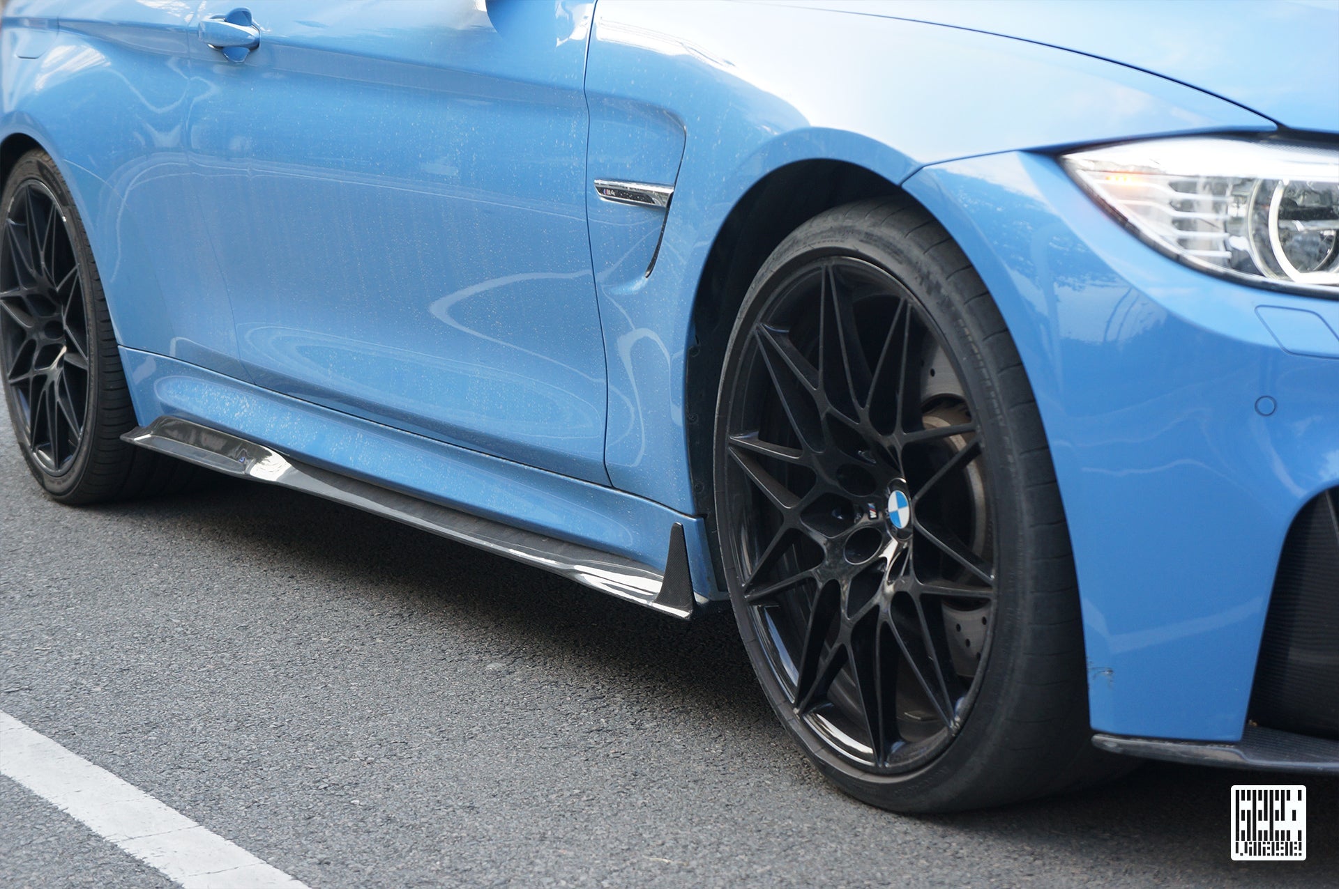 BMW M3CS M3C M3 F81 F80 2014 2015 2016 2017 2018 & M4CS M4C M4 F83 F82 2014 2015 2016 2017 2018 2019 2020 with Aftermarket Parts - Side Skirts Carbon Fiber from Geex Village