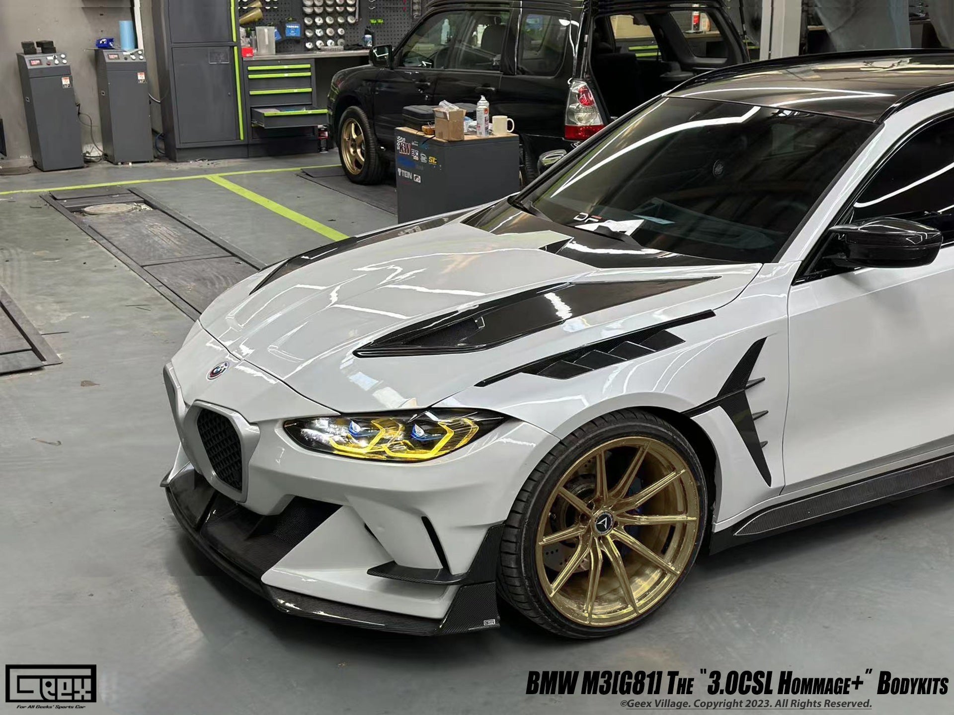 BMW M3CS M3C M3 G80 G81 2021-ON with Aftermarket Parts - Hommage+ Front Fenders Carbon Fiber from Geex Village