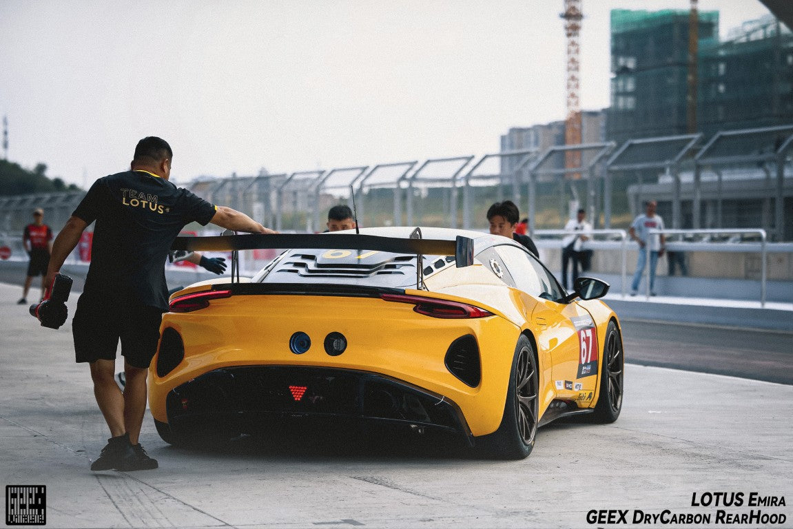 Lotus Emira 3.6 V6 2.0 Four-cylinder 2022-ON with Aftermarket Parts - Track Version Style Rear Window Delete Louvers Hood Dry Pre-preg Carbon Fiber from Geex Village