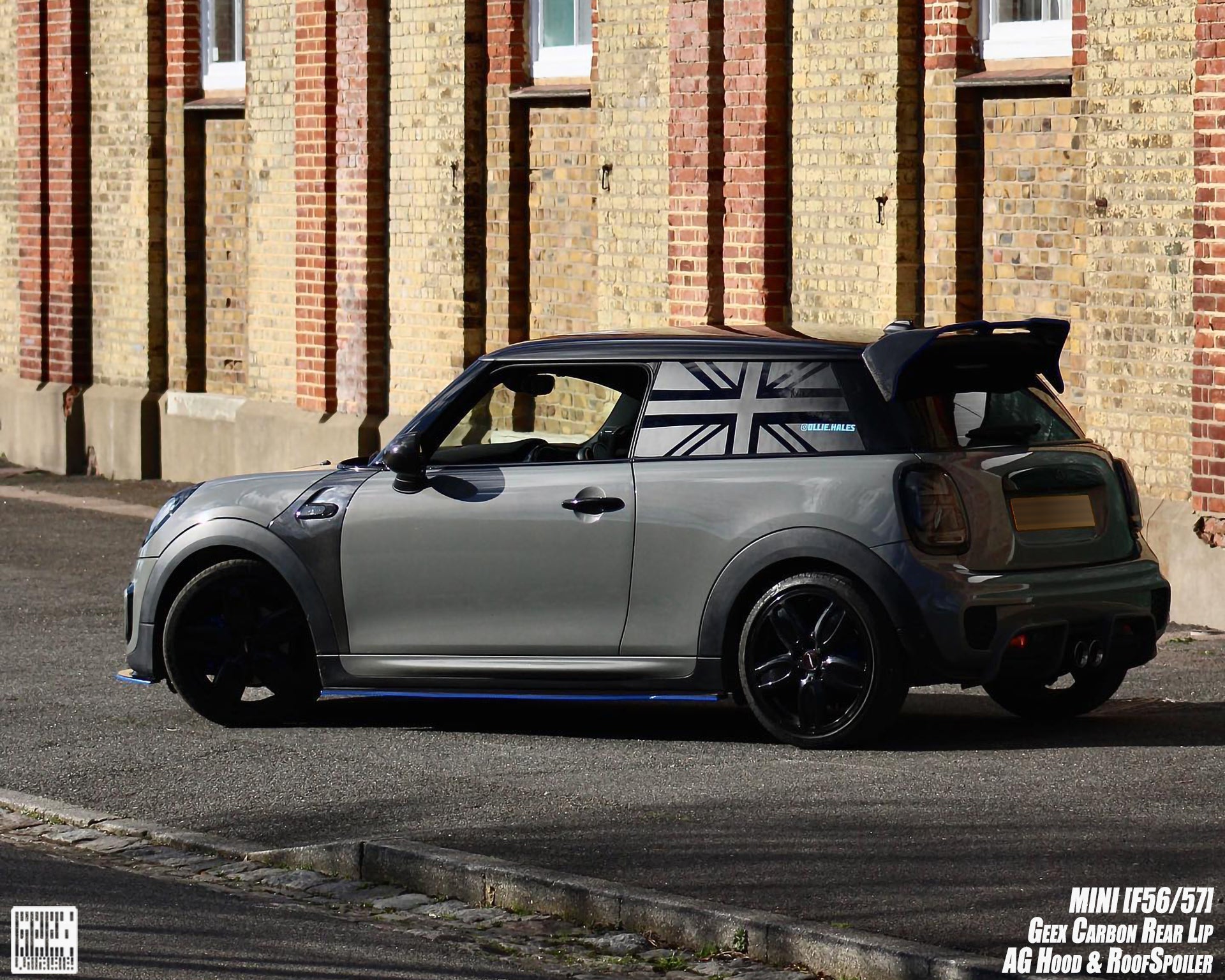MINI Cooper JCW (John Cooper Works) S Base F56 LCI 2022-ON with Aftermarket Parts - Side Skirts Carbon Fiber/FRP from Geex Village