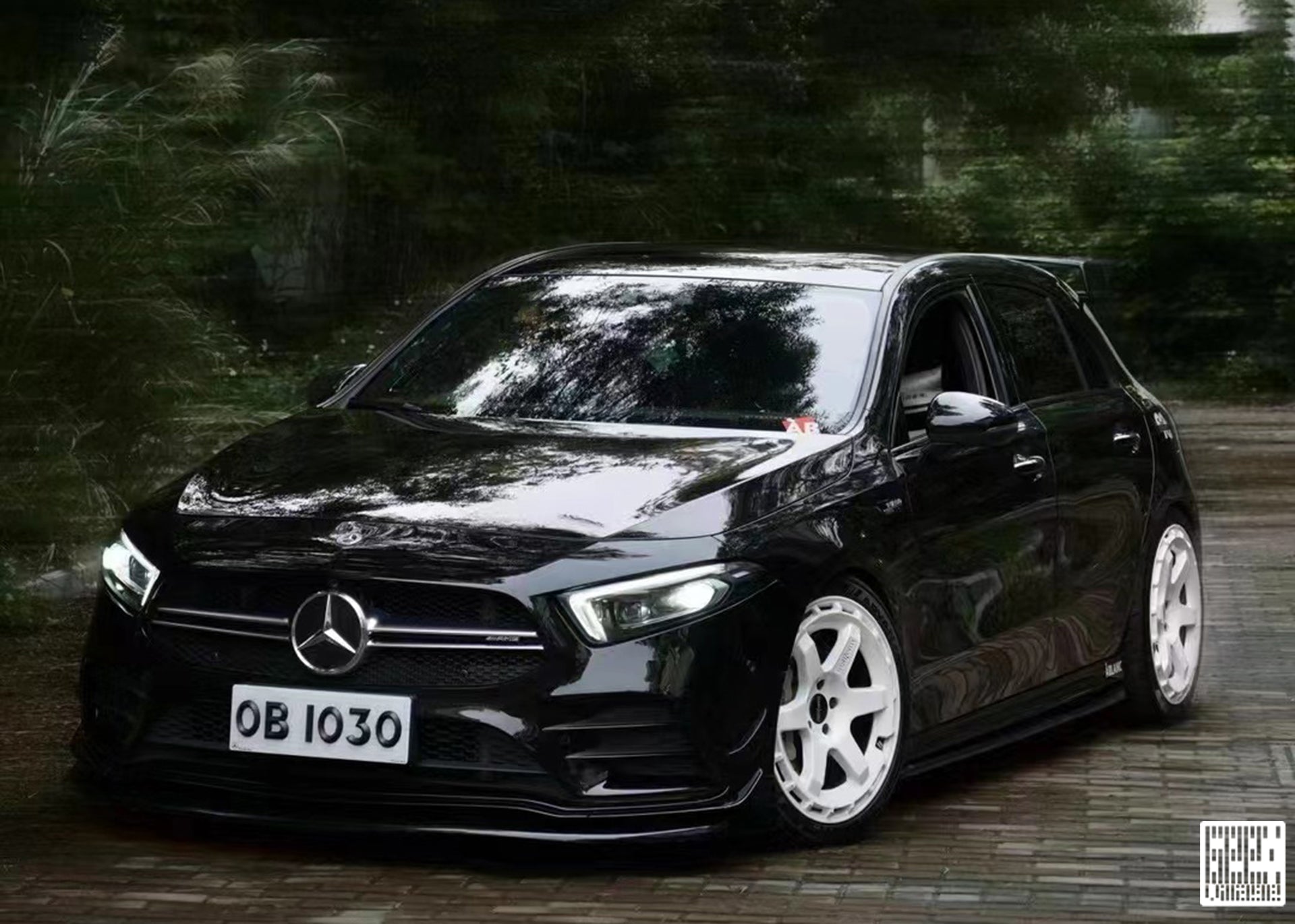 Mercedes Benz A-Class A220 (with sport-package bumper) /A35 /A35L W177 V177 2019-ON with Aftermarket Parts - Punkt Style Front Lip Carbon Fiber from Geex Village
