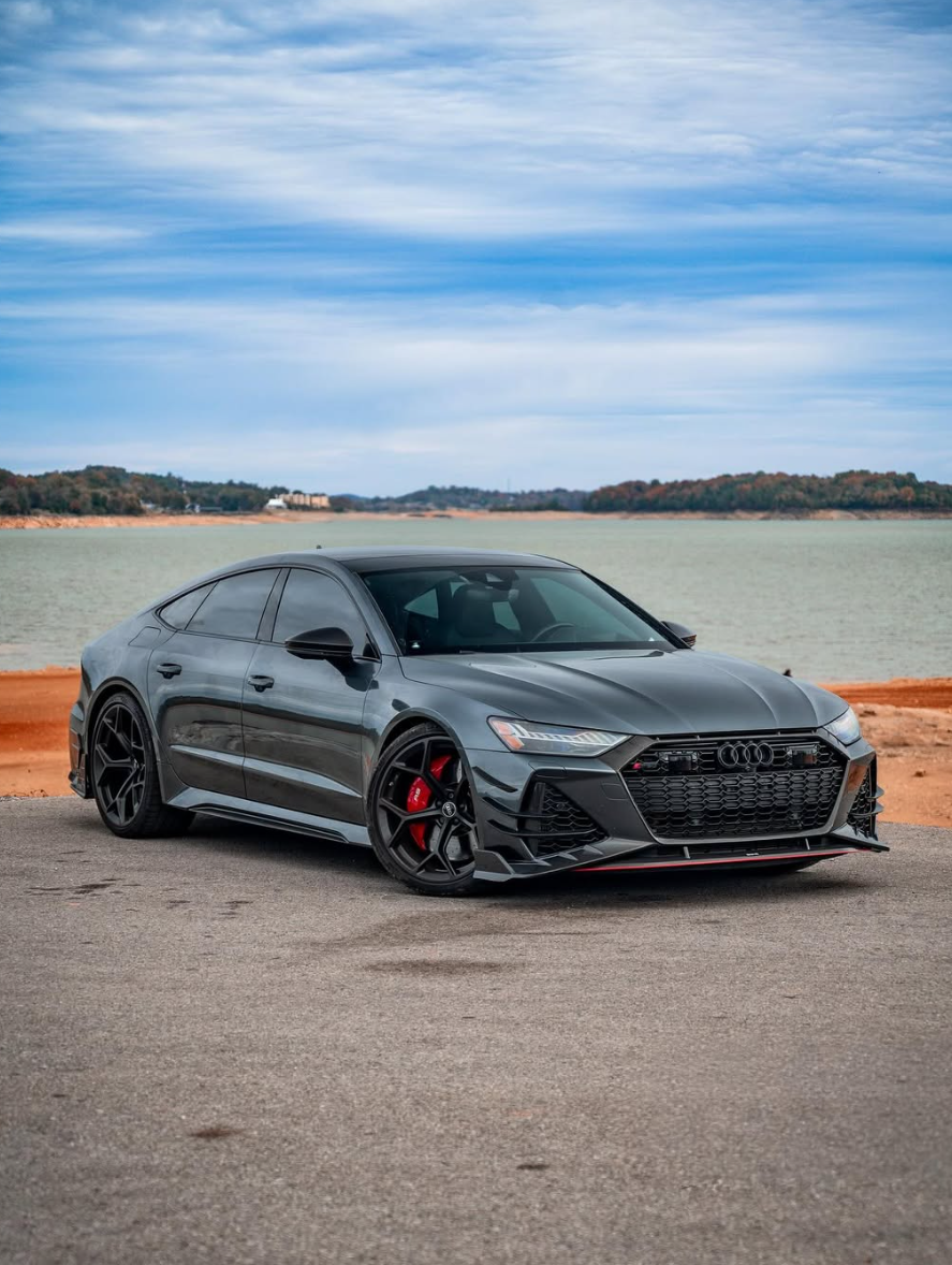 Audi RS6 C8 2020-ON & RS7 C8 2020-ON with Aftermarket Parts - Front Lip Pre-preg Carbon Fiber from Karbel Carbon