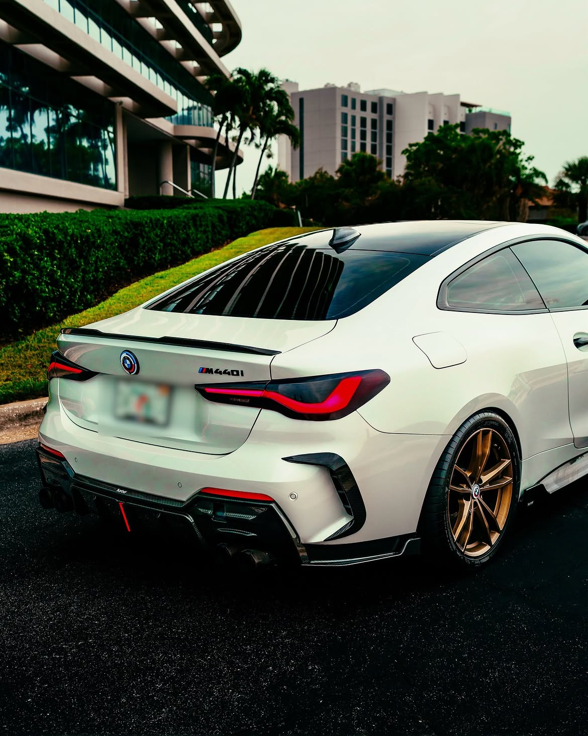 Karbel Carbon Dry Carbon Fiber Full Body Kit For BMW 4 Series G22 G23 430i M440i 2020-ON - Performance SpeedShop