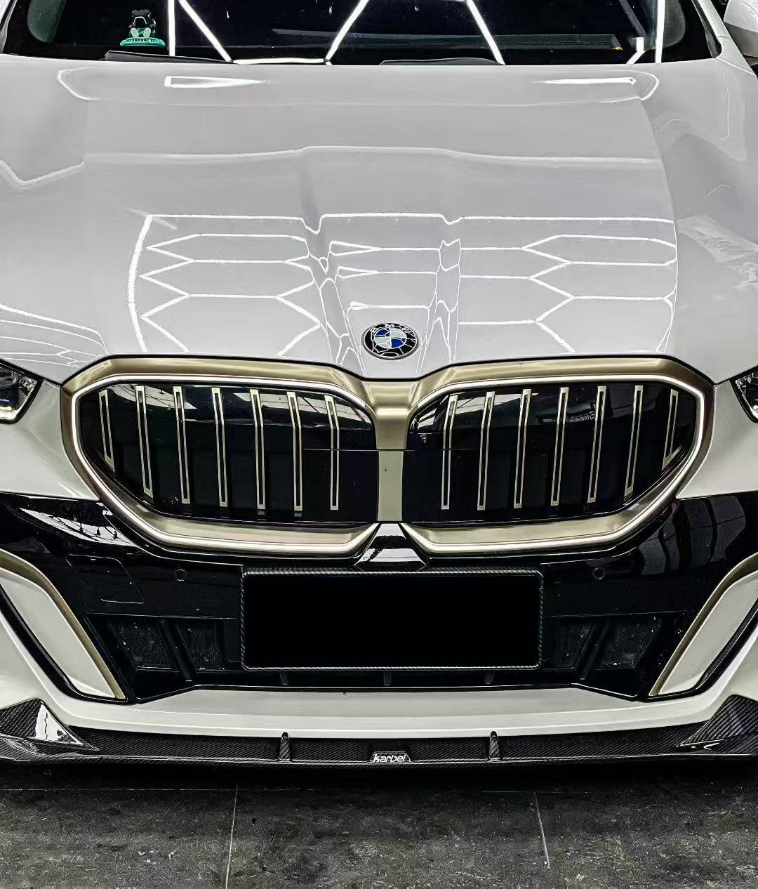 BMW i5 xDrive40 / i5 eDrive40 (with M-package bumper, does not fit base mode) / i5 M60 G60 G61 2024-ON & 5 Series 540i xDrive / 530i xDrive / 530i (with M-package bumper, does not fit base model) / 550e xDrive G60 G61 2024-ON with Aftermarket Parts - V1 Style Pre-preg Carbon Fiber Front Lip from Karbel Carbon
