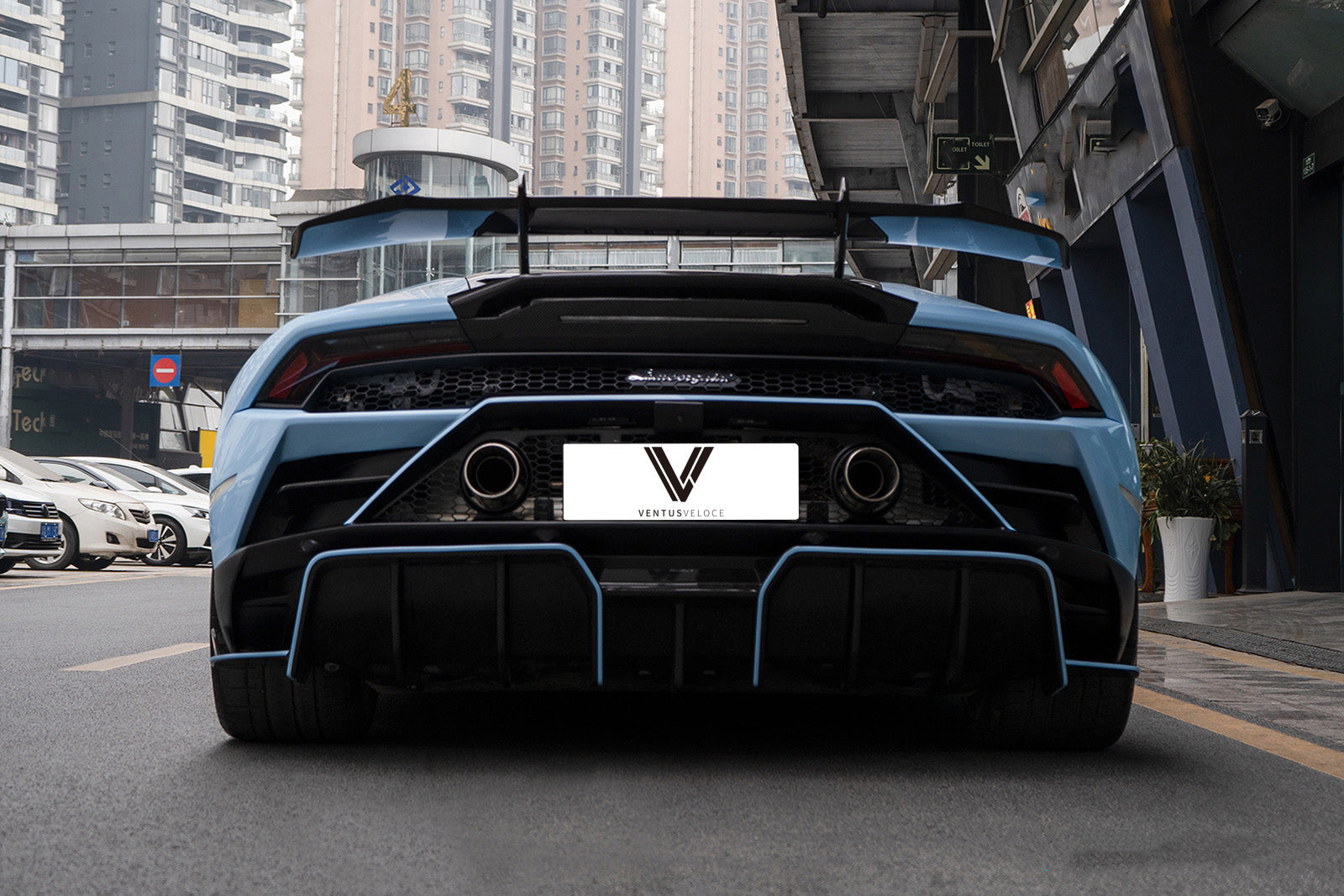 Lamborghini Huracan EVO AWD RWD 2020 2021 2022 2023 2024 with Aftermarket Parts - Rear Diffuser Dry Pre-preg Carbon Fiber from Ventus Veloce