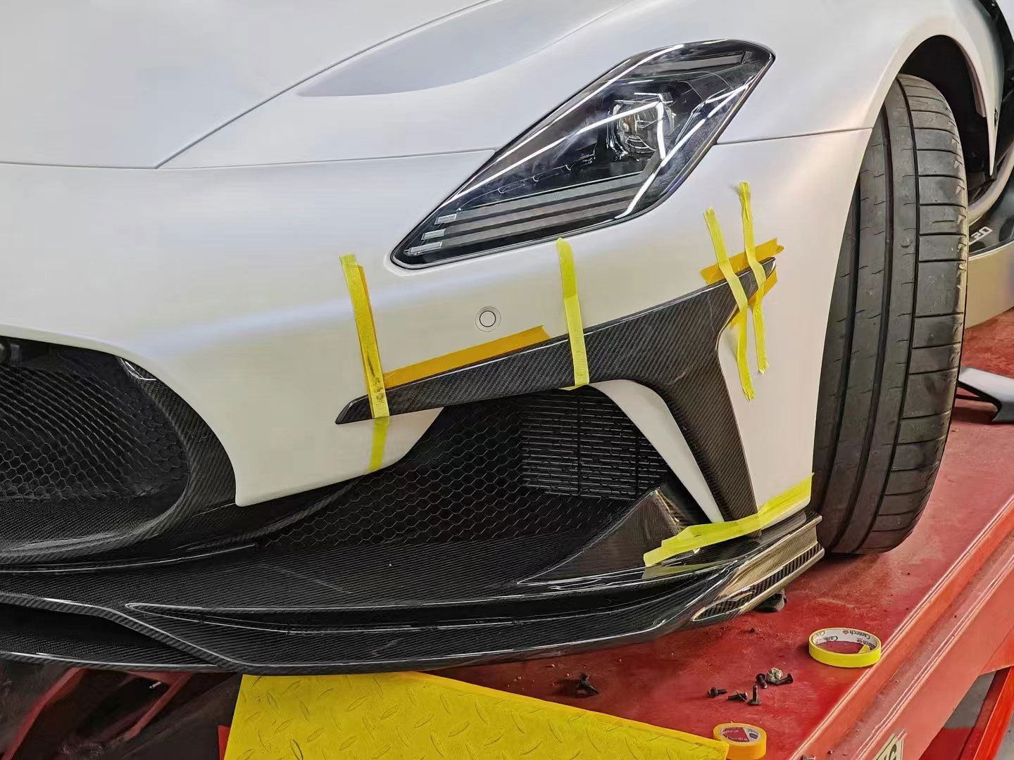 Maserati MC20 2022-ON with Aftermarket Parts - V2 Front Canards Dry Pre-preg Carbon Fiber from Ventus Veloce