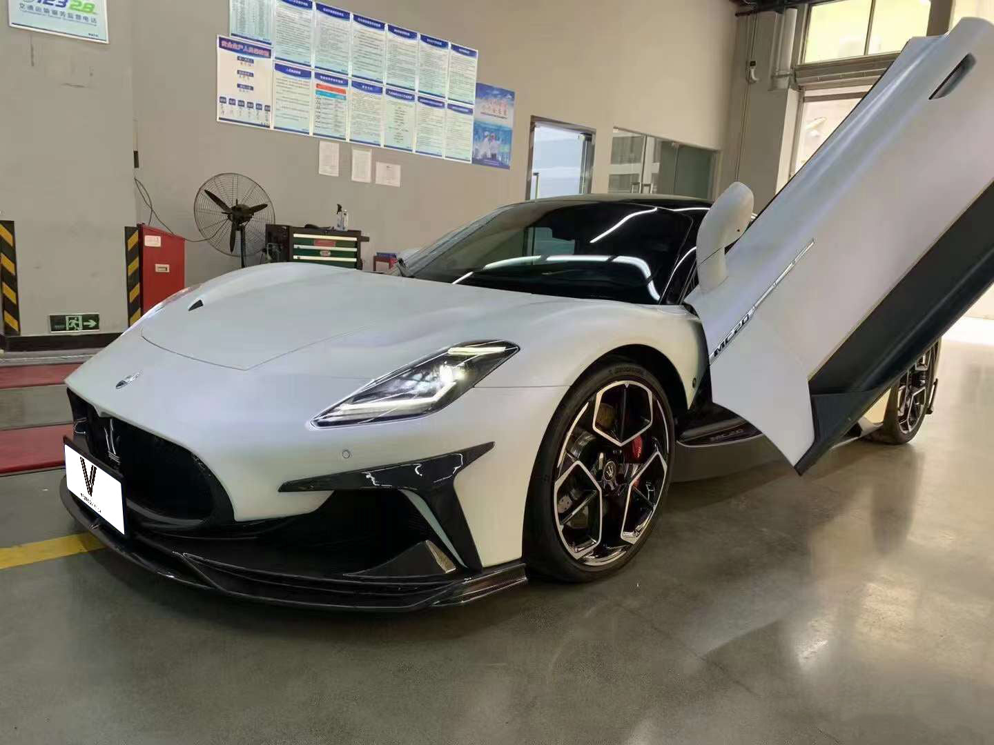 Maserati MC20 2022-ON with Aftermarket Parts - V2 Front Canards Dry Pre-preg Carbon Fiber from Ventus Veloce