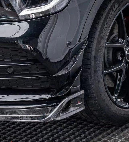 MercedesBenzGLC43AMG_GLC300W25