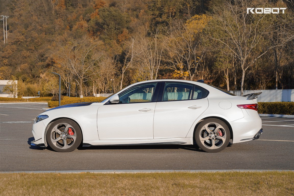 Alfa Romeo Giulia Sport Veloce Ti Sprint RWD AWD Lusso Base 2017 2018 2019 2020 2021 2022 2023 2024 with Aftermarket Parts - "HIDROGAI" Side Skirts Carbon Fiber / FRP from Robot Craftsman