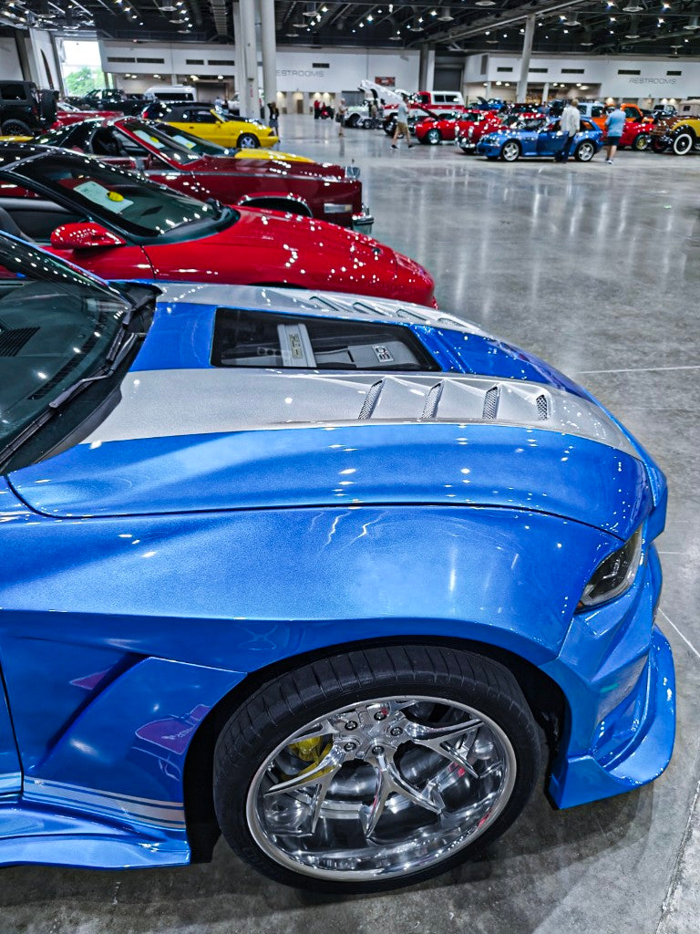 Upgrade Your Ford Mustang Ecoboost V6 GT S550.1 2015 2016 2017 & Mustang Ecoboost V6 GT March1 Bullitt S550.2 2018 2019 2020 2021 2022 2023 with Aftermarket Parts - " DAWN & DUSK " Widebody Fender Flares Wheel Arches & Side Skirts Carbon Fiber / FRP from Robot Craftsman