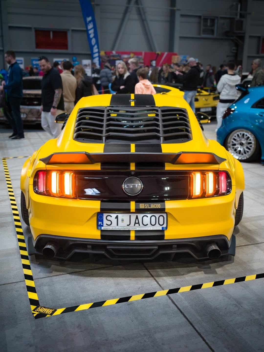 Ford Mustang Ecoboost V6 GT March1 Bullitt S550.1 S550.2 2015-2023 (note: dual exhaust tips) with Aftermarket Parts - "STORM" Rear Diffuser Carbon Fiber / FRP from Robot Craftsman