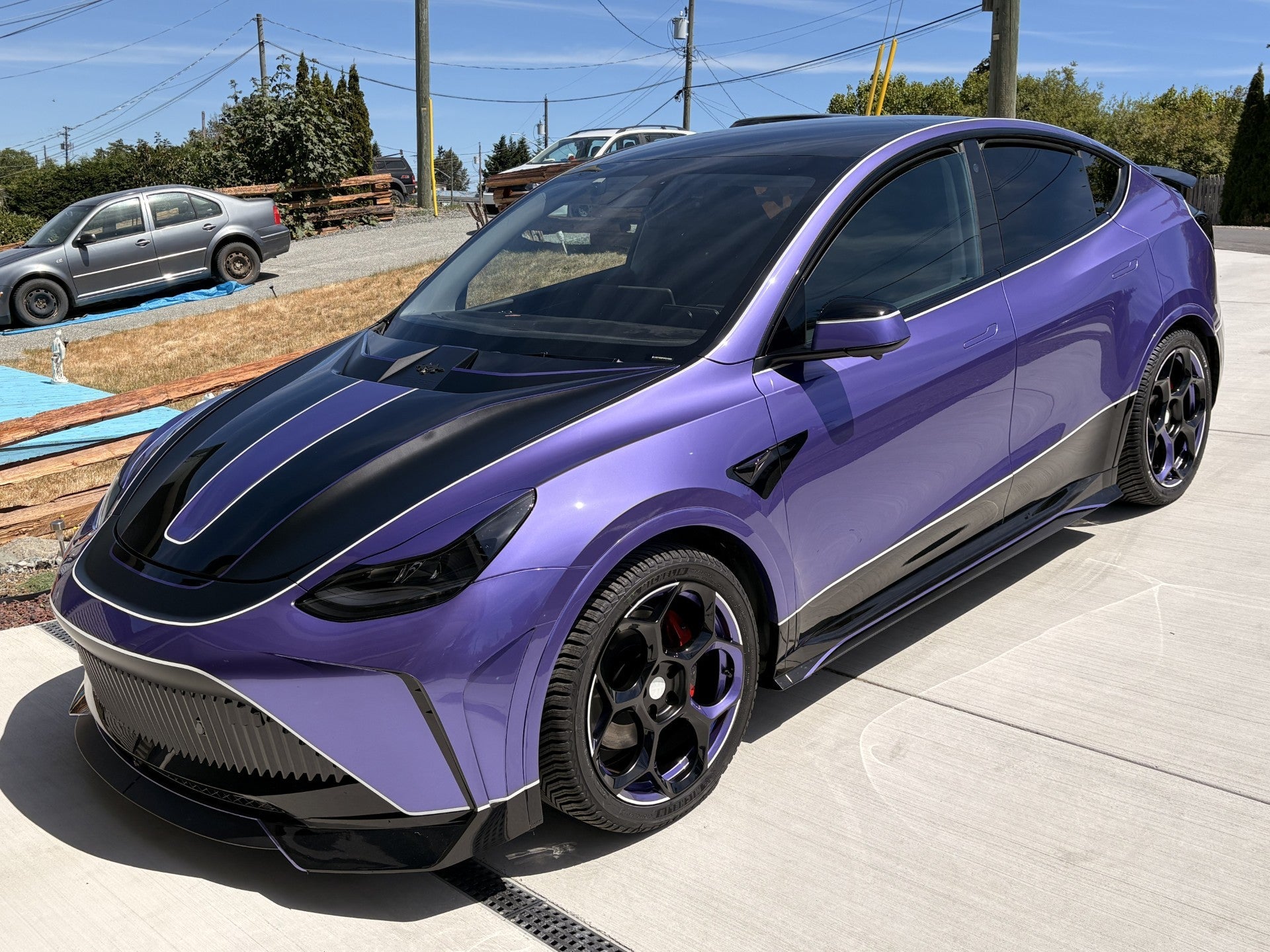 Tesla Model Y Performance AWD Long Range RWD Standard 2020 2021 2022 2023 2024 with Aftermarket Parts - "STARSHIP" Side Skirts PP from Robot Craftsman