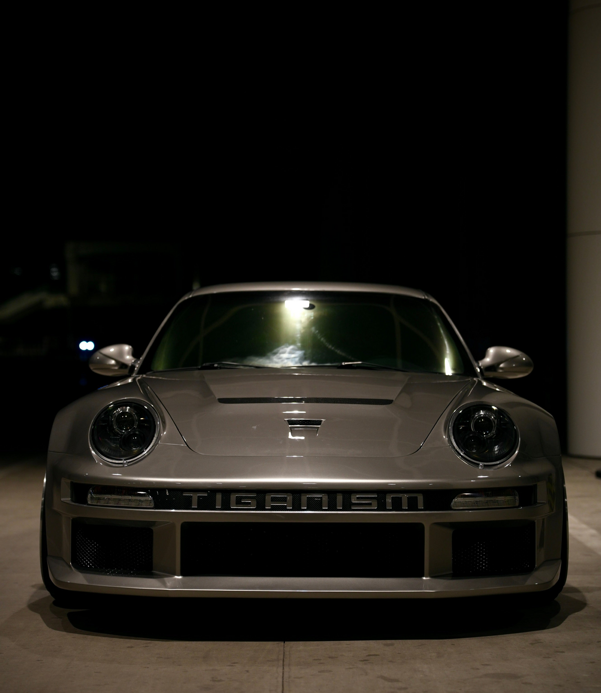 Porsche 911 997.1 997.2 Carrera Base S 2009–2012 (997.1 requires 997.2 taillights) with Robot Craftsman's Aftermarket Parts - Package A "TIGANISM GUSTAV" Carbon Fiber / FRP