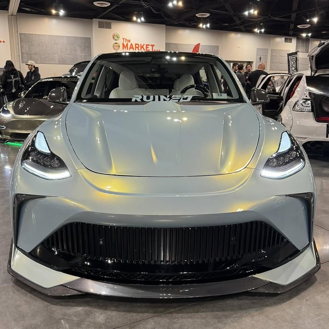 Tesla Model Y Performance AWD Long Range RWD Standard 2020 2021 2023 2024 with Aftermarket Parts - "STARSHIP" Stage 1 Corner Lip (2 pcs) & Stage 2 Corner Lip (4 pcs) & Front Bumper Carbon Fiber / FRP / PP from Robot Craftsman