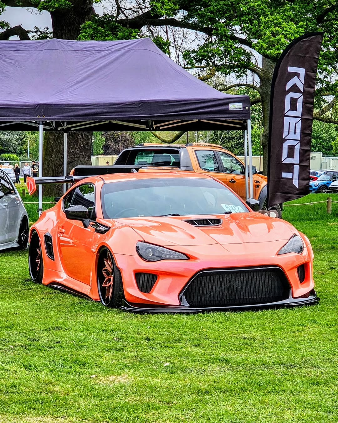 Toyota GT86 86 TRD GT SE Base ZN6 2017 2018 2019 2020 & Scion FR-S FRS ZN6 2013 2014 2015 2016 & BRZ TS Limited Premium ZN6 2013 2014 2015 2016 2017 2018 2019 2020 (compatible with ROBOT widebody kit) with Aftermarket Parts - Front Fenders Replacement & Rear Quarter Fender Flares & Side Skirts Carbon Fiber / FRP from Robot Craftsman