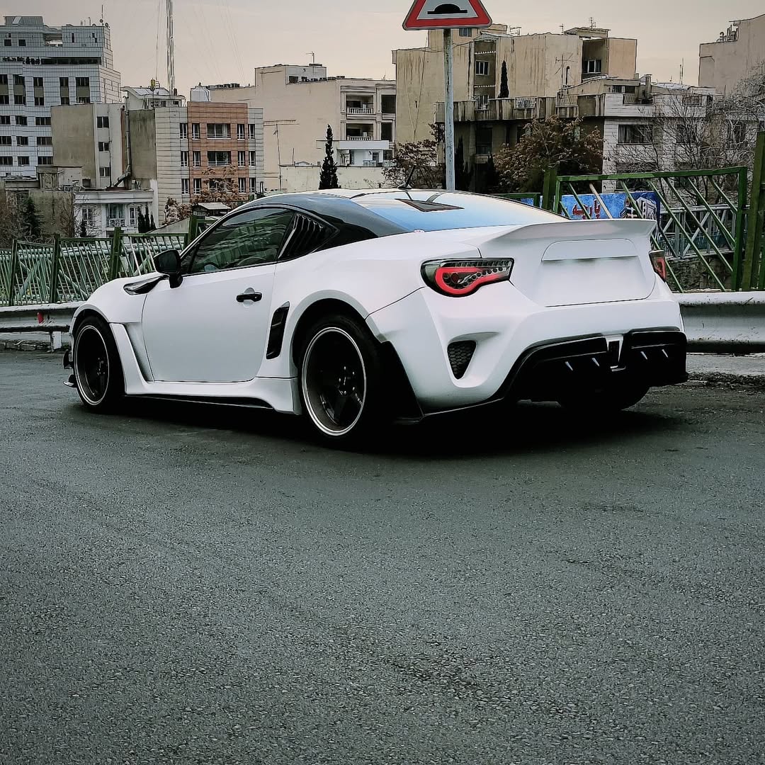 Toyota GT86 86 TRD GT SE Base ZN6 2017 2018 2019 2020 & Scion FR-S FRS ZN6 2013 2014 2015 2016 & BRZ TS Limited Premium ZN6 2013 2014 2015 2016 2017 2018 2019 2020 (compatible with ROBOT widebody kit) with Aftermarket Parts - Rear Bumper & Diffuser Carbon Fiber / FRP from Robot Craftsman