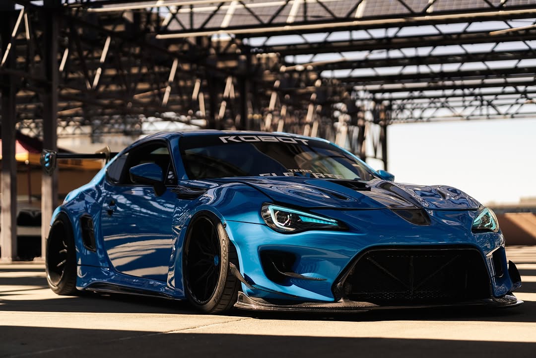 Toyota GT86 86 TRD GT SE Base ZN6 2017 2018 2019 2020 & Scion FR-S FRS ZN6 2013 2014 2015 2016 & BRZ TS Limited Premium ZN6 2013 2014 2015 2016 2017 2018 2019 2020 (compatible with ROBOT widebody kit) with Aftermarket Parts - Front Fenders Replacement & Rear Quarter Fender Flares & Side Skirts Carbon Fiber / FRP from Robot Craftsman