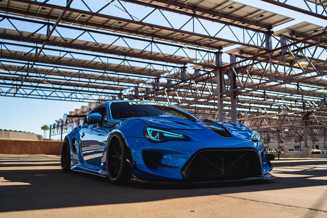 Toyota GT86 86 TRD GT SE Base ZN6 2017 2018 2019 2020 & Scion FR-S FRS ZN6 2013 2014 2015 2016 & BRZ TS Limited Premium ZN6 2013 2014 2015 2016 2017 2018 2019 2020 (compatible with ROBOT widebody kit) with Aftermarket Parts - Replacement Hood Scoop& Hood Bonnet Carbon Fiber / FRP from Robot Craftsman