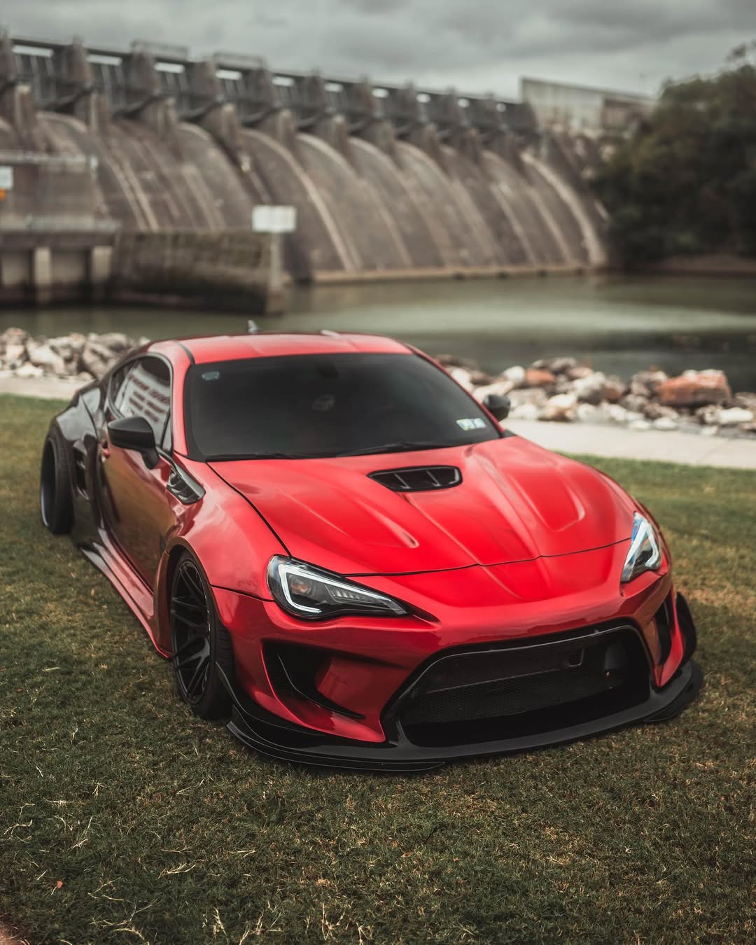Toyota GT86 86 TRD GT SE Base ZN6 2017 2018 2019 2020 & Scion FR-S FRS ZN6 2013 2014 2015 2016 & BRZ TS Limited Premium ZN6 2013 2014 2015 2016 2017 2018 2019 2020 (compatible with ROBOT widebody kit) with Aftermarket Parts - Front Corner Canards (Pair) & Front Inner Vents Canards (Pair) Carbon Fiber / FRP from Robot Craftsman