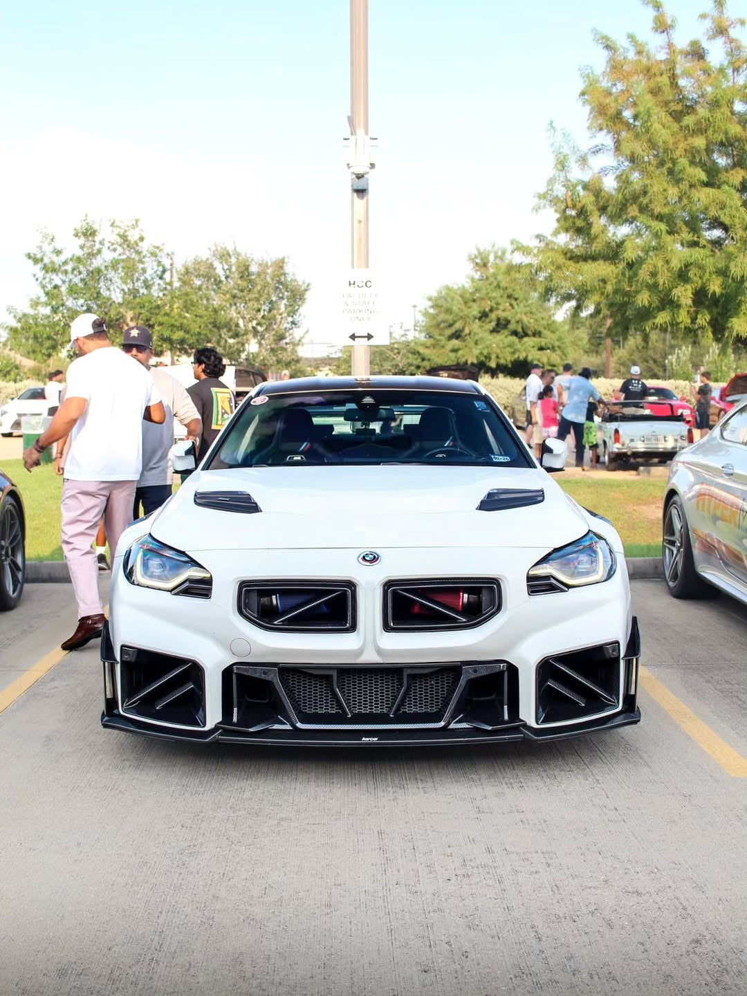 BMW M2 M2C G87 2023 2024 with Aftermarket Parts - Front Kidney Grill Carbon Fiber from SOOQOO USA