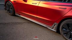 Tesla Model 3 Highland / Performance 2024-ON with Aftermarket Parts - AE Style Side Skirts & Canards Carbon Fiber from?ArmorExtend