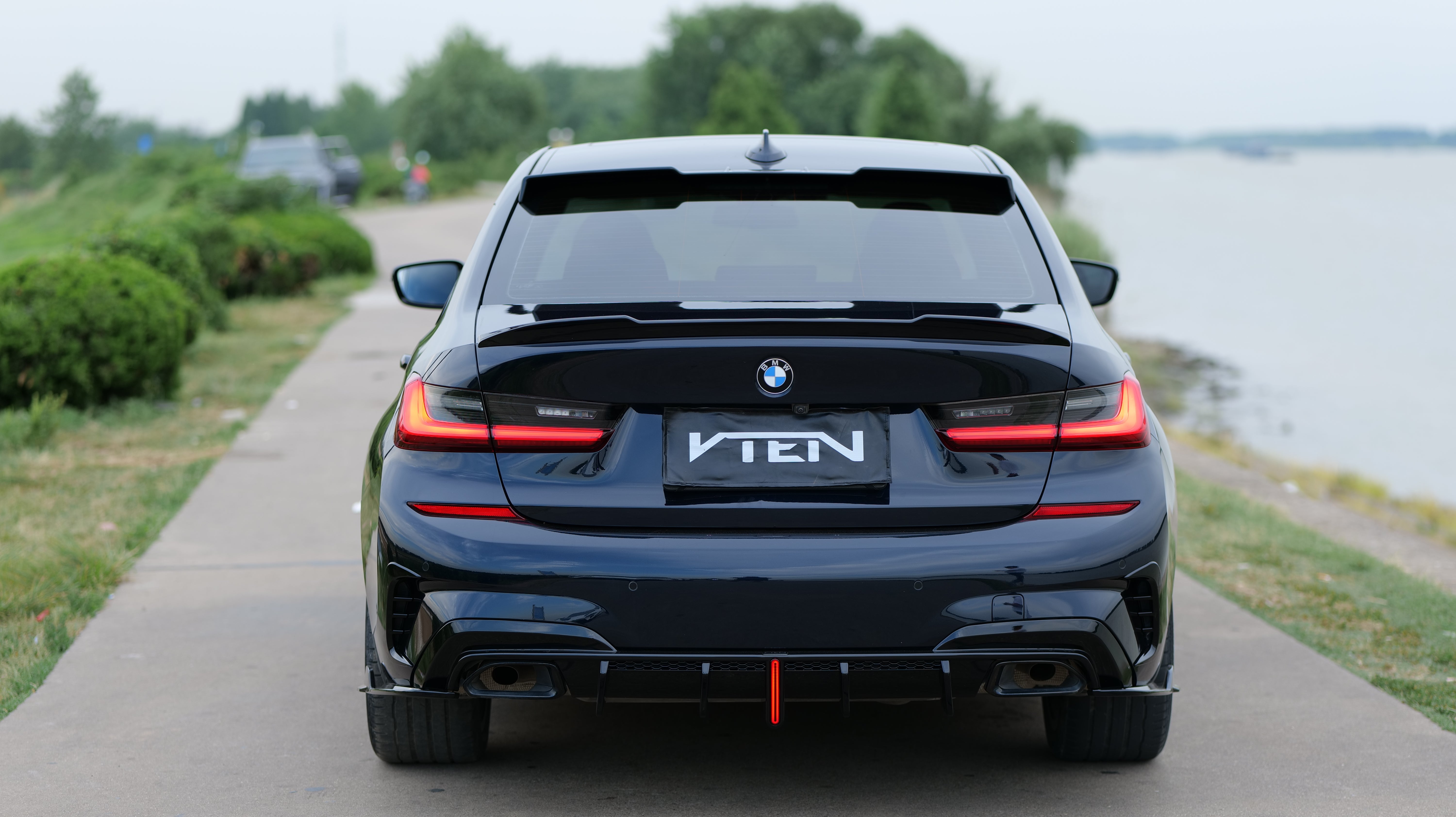 BMW 3 Series 330i M340i G20 G21 Pre-LCI (fitment for 330i requires M-Sport package bumper) 2020 2021 2022 with Aftermarket Parts - Rear Diffuser & Corner Splitter ABS / PP from VTEN