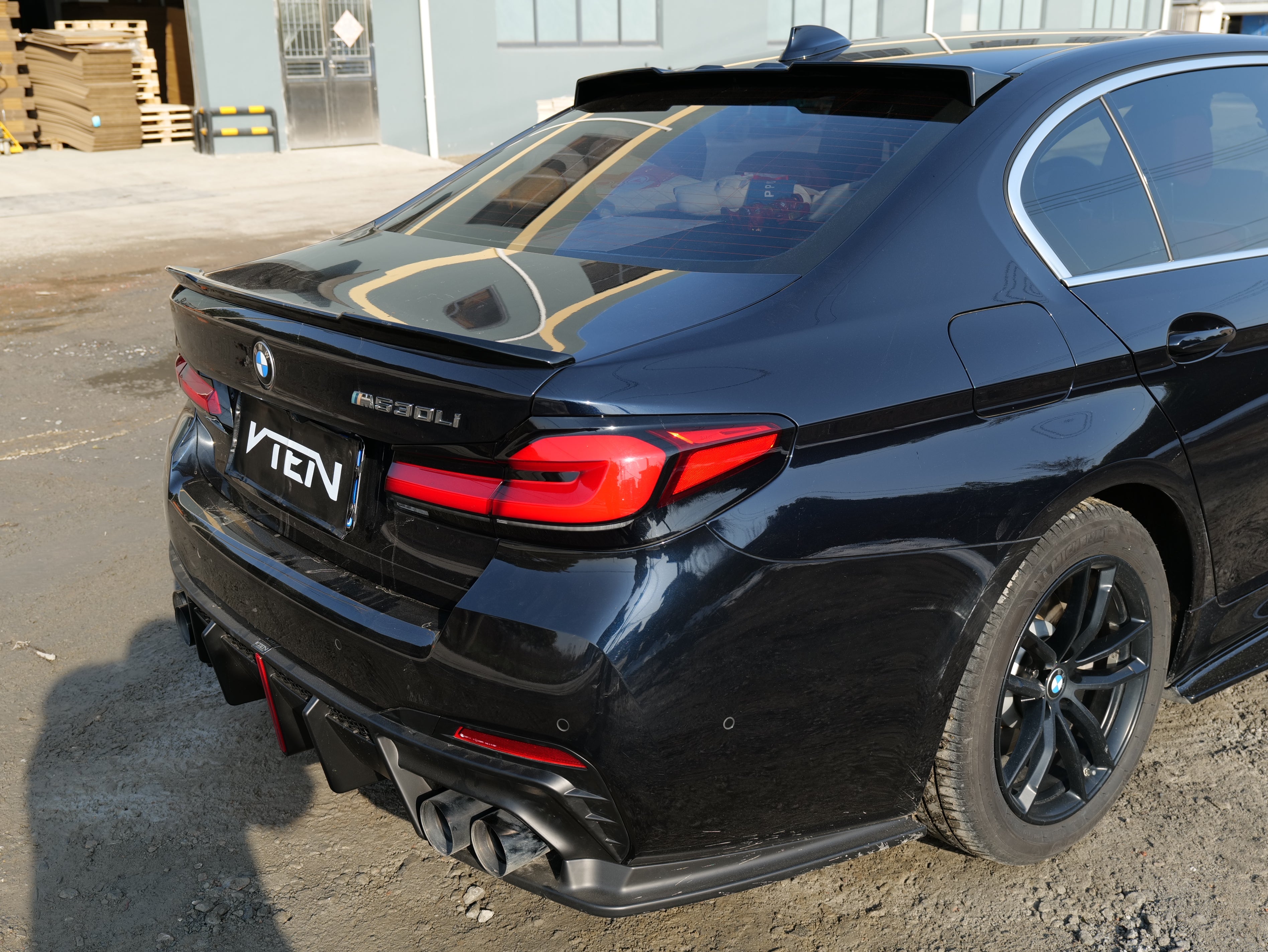 BMW M5/M5C F90 (Fits Both Pre-LCI & LCI) 2018-ON & 5 Series G30 540i M550i (With M-Package Bumper) G30 G31 (Fits Both Pre-LCI & LCI) 2017-ON with Aftermarket Parts - Rear Lip Spoiler ABS from VTEN