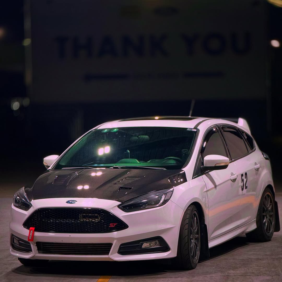 Ventus Veloce Carbon Fiber Focus RS MK3 /Focus ST Facelift Bonnet/Hood - Performance SpeedShop