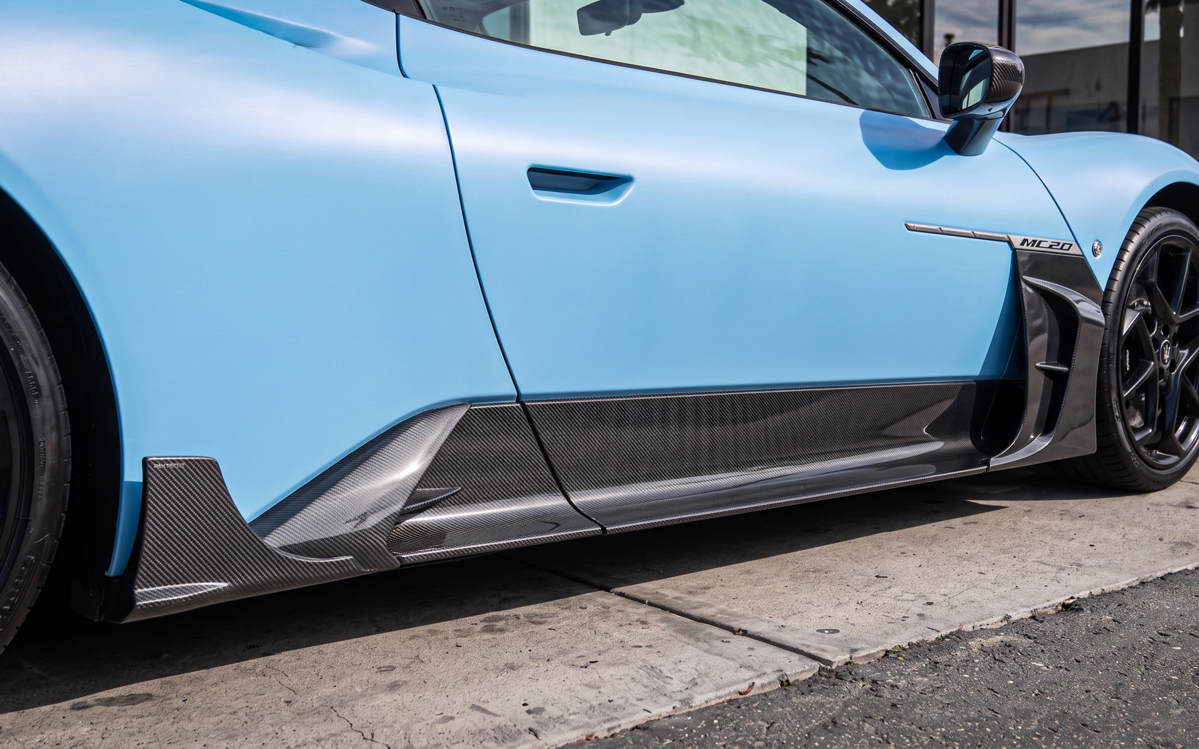 Maserati MC20 2022-ON with Aftermarket Parts - V1 Side Skirts Dry Pre-preg Carbon Fiber from Ventus Veloce